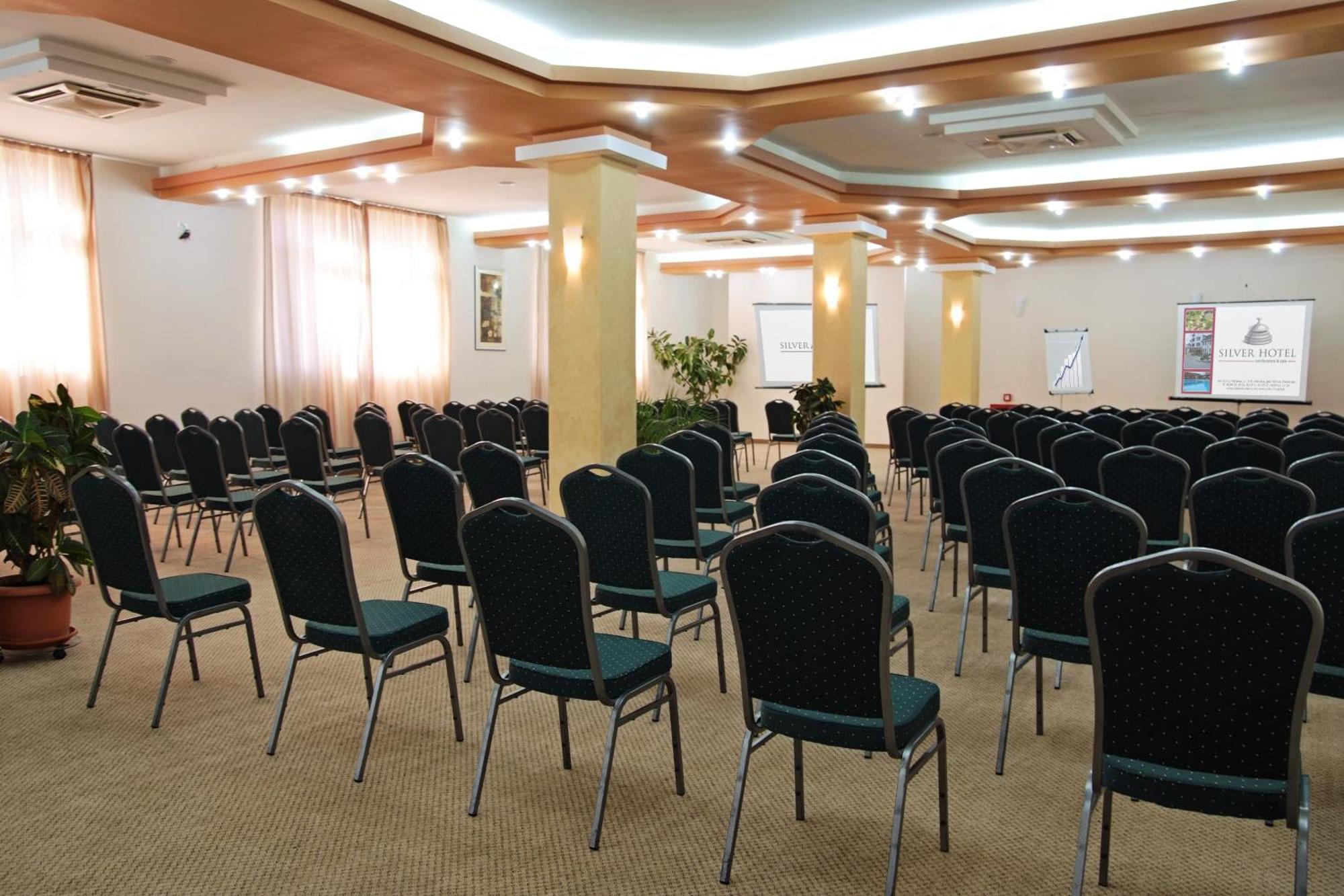 Silver Hotel Oradea Exterior photo
